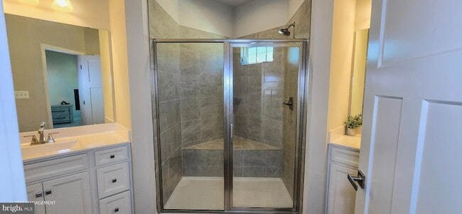 Building Photo - 5426 Greenpoint Ln