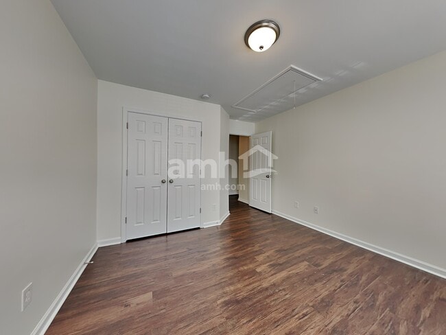 Building Photo - 4210 Lindsey Ln