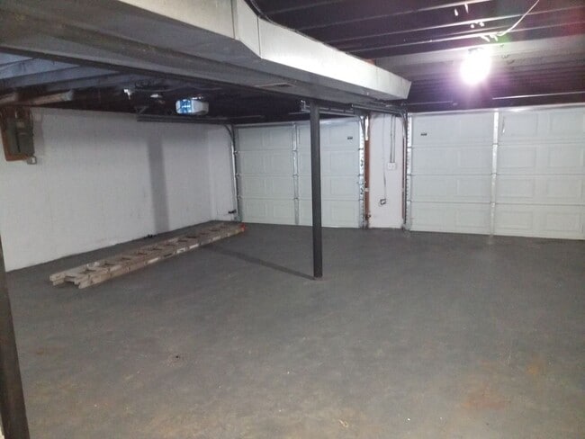 Building Photo - Coming Soon! Newly Renovated Home in Kansa...