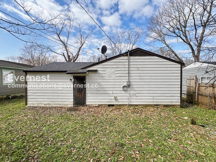 Building Photo - 4620 Sunnybrook St