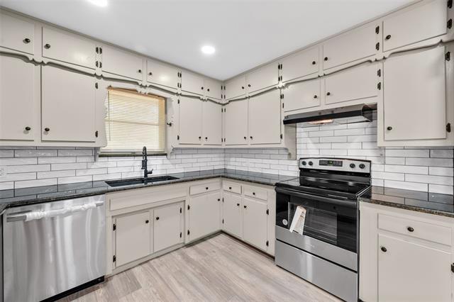 Building Photo - 4409 Wedgmont Cir S