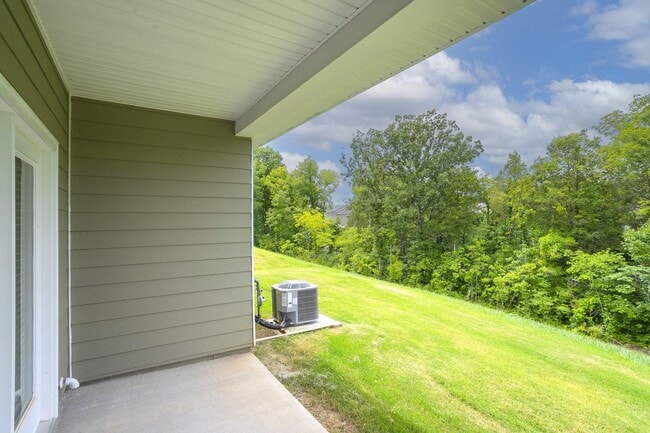 Building Photo - 2972 Mallard Dr