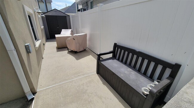 Building Photo - 85 Mohawk Ave