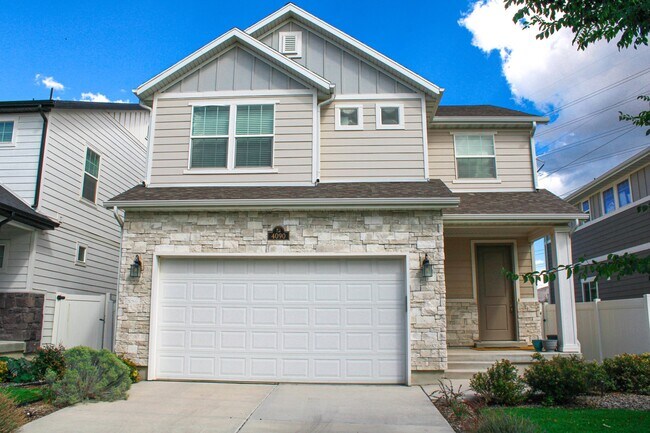 Building Photo - 4090 W Red Clover Dr