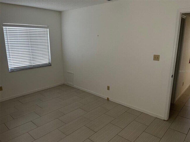 Building Photo - 3111 Pass a Grille Way