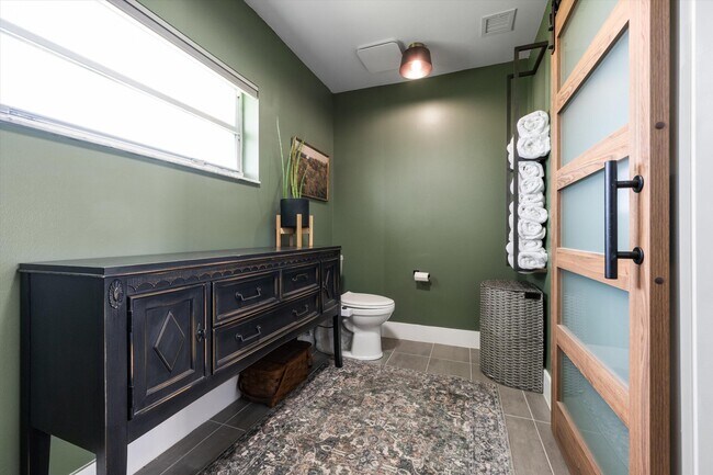 Building Photo - 10561 Paso Fino Dr