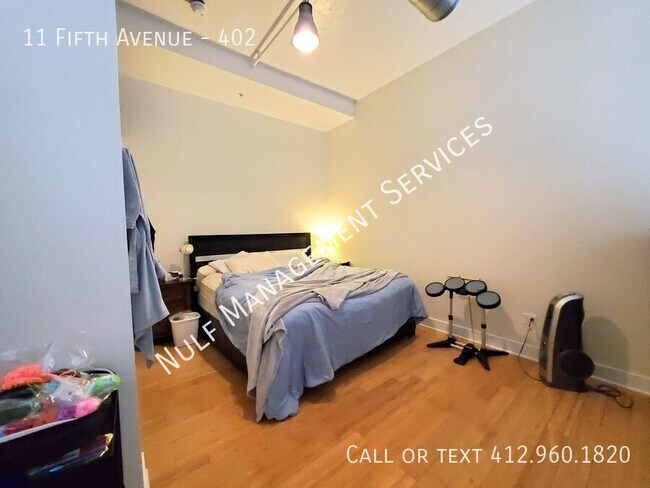 Building Photo - 11 Fifth Avenue-402