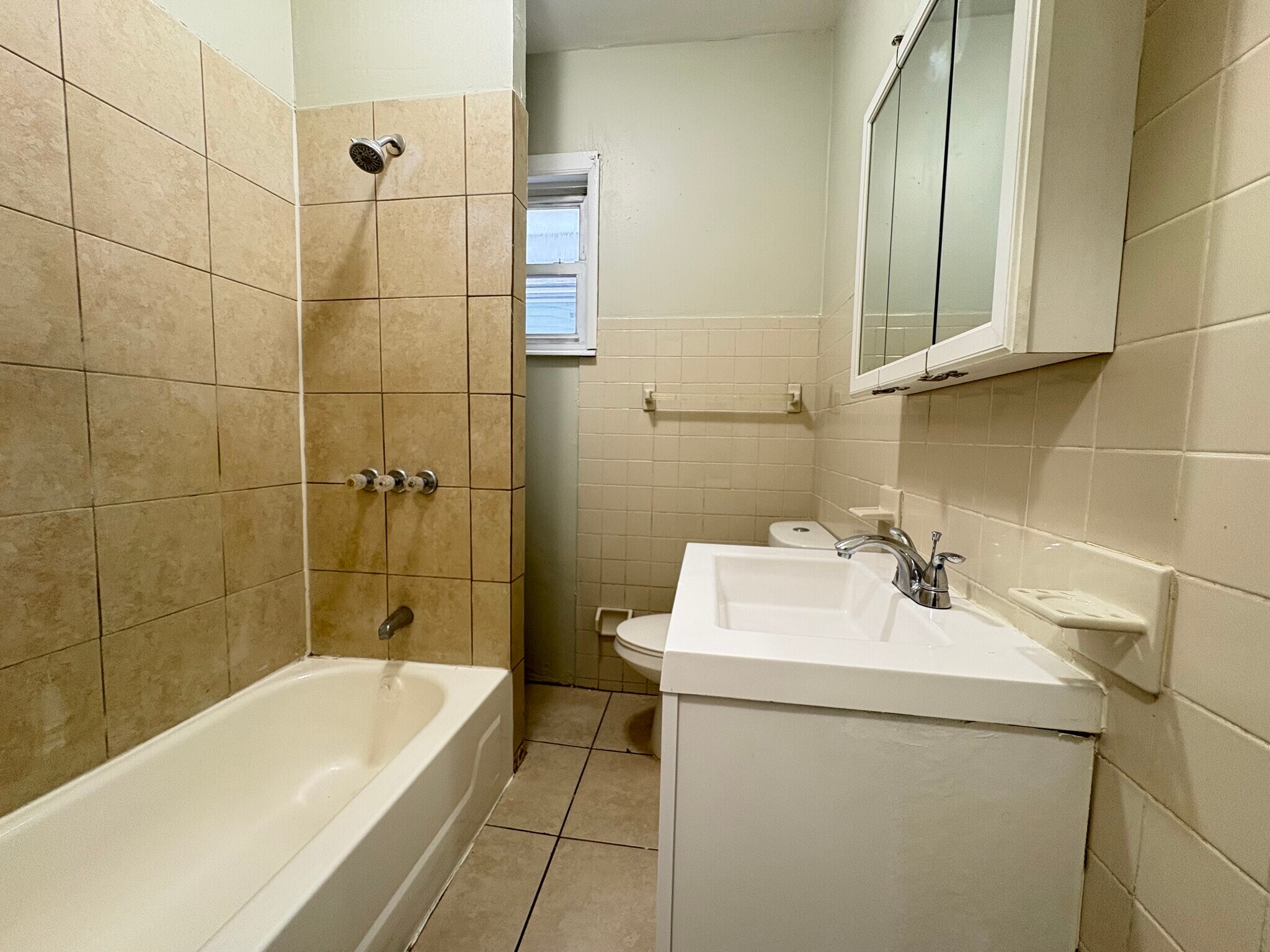 Building Photo - 92 N 15th St