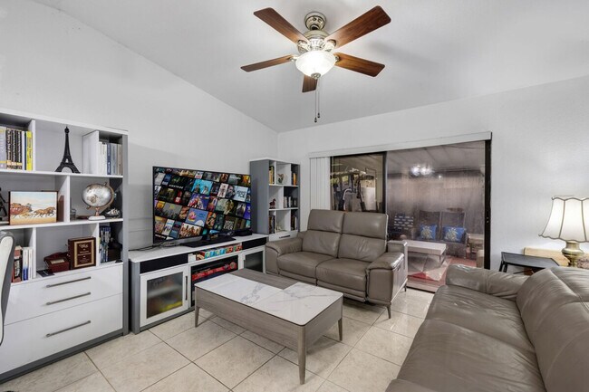 Building Photo - 5310 SW 138th Pl