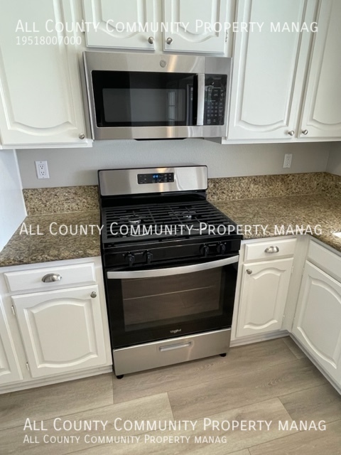Building Photo - 31176 Lahontan St