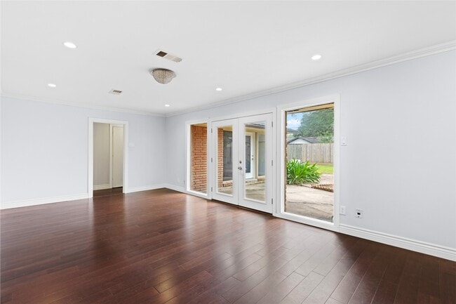 Building Photo - 10219 Chatterton Dr