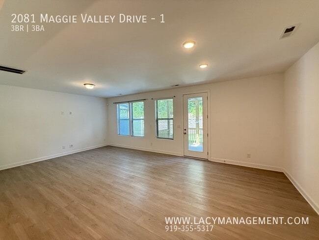 Building Photo - 2081 Maggie Vly Dr