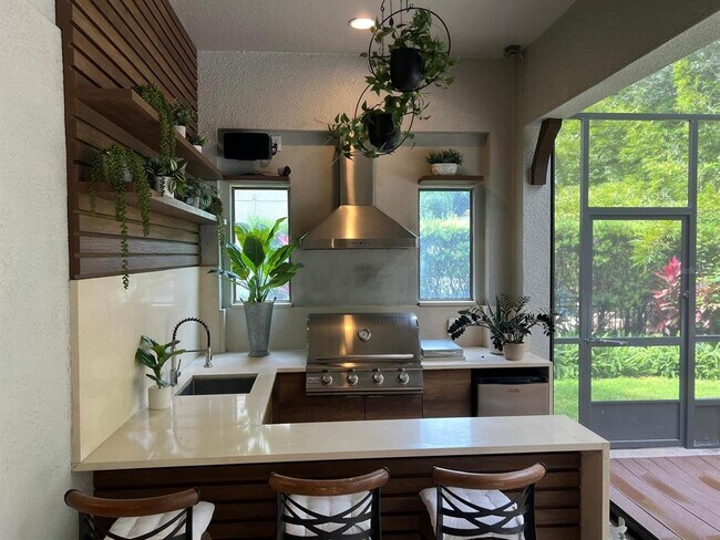 Building Photo - 12927 Canopy Woods Way