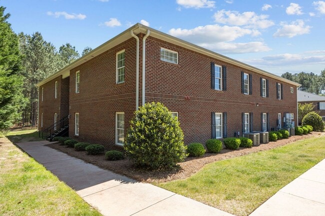 Building Photo - FULLY FURNISHED EXCLUSIVE SHORT AND MIDTERM RENTAL ONLY!