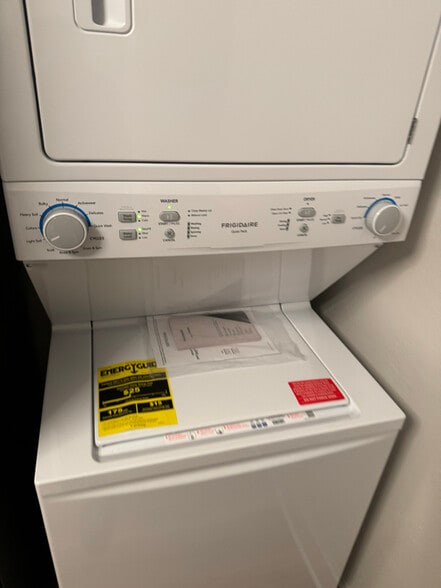 Building Photo - 1308 Sparkman St SW