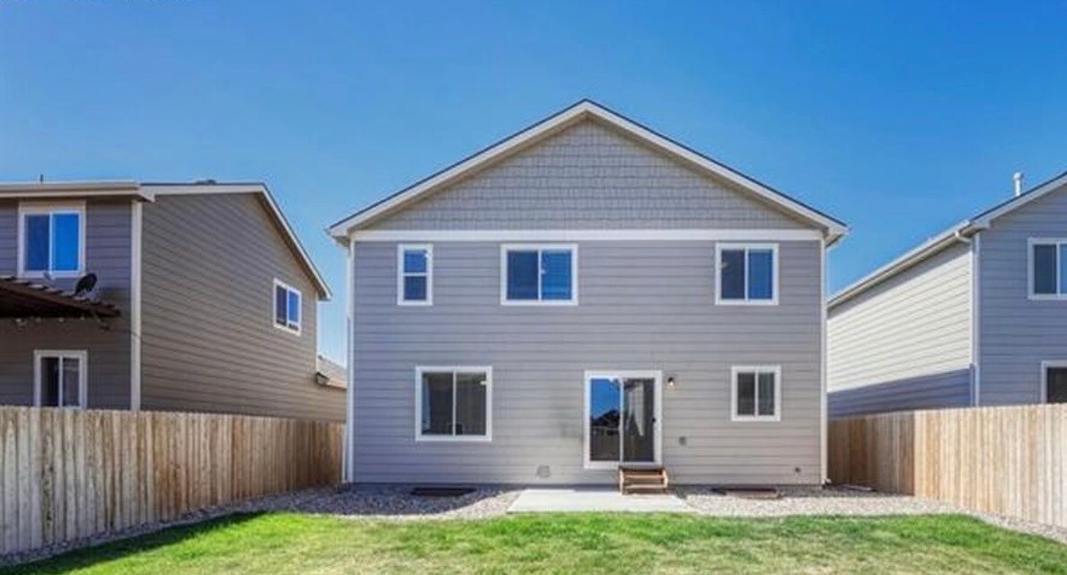 Building Photo - 6793 Galpin Dr