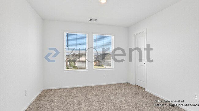 Building Photo - 3076 Dylan Skyland Dr