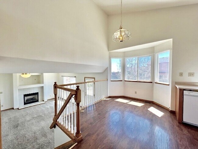 Building Photo - 4 Bedroom Home in Pronghorn Glen with Mountain Views