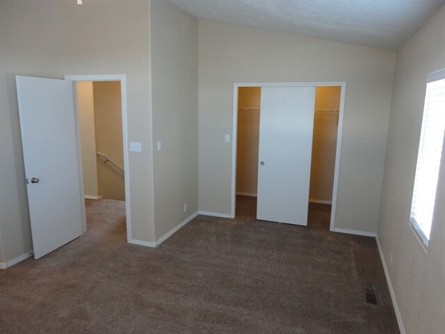 Building Photo - 4712 Whippet Court NE