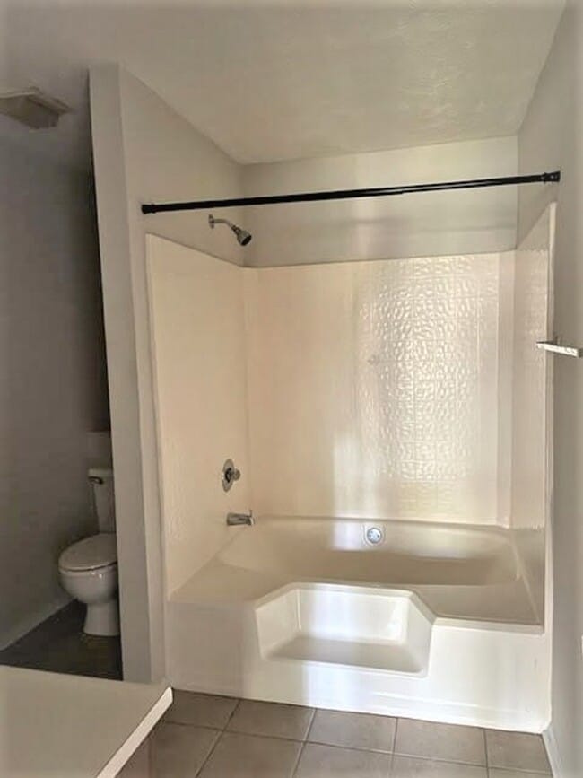 Building Photo - Briarcliff Condos