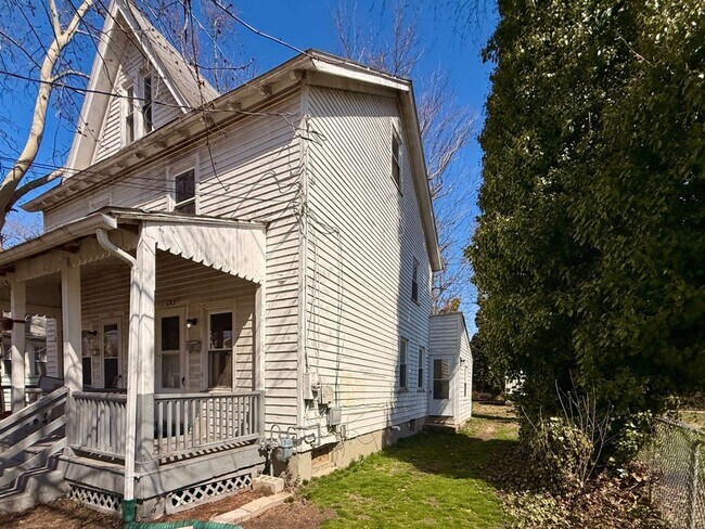 Building Photo - 243-245-245 South Ave