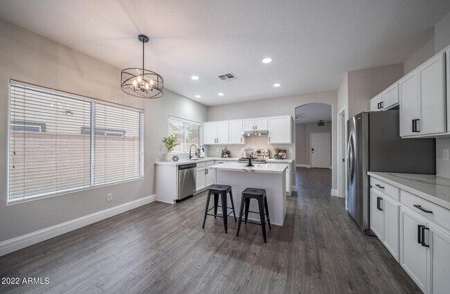 Building Photo - 3649 S Loback Ln