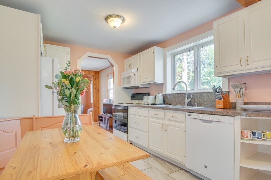 Building Photo - 29 Cole St