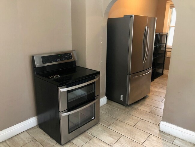 Building Photo - JUNE move in, 6BR house