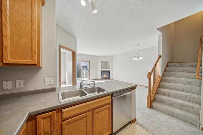 KItchen - 7348 Timber Crest Dr S