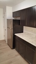 Building Photo - 1002 Shagbark Rd