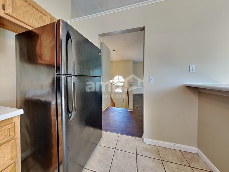 Building Photo - 2565 Chateaugay Ct