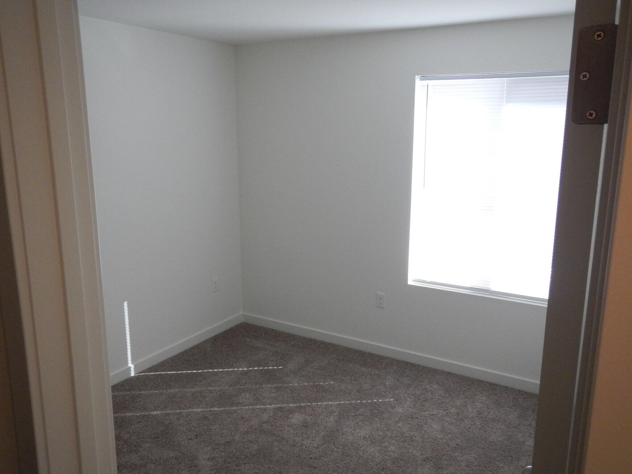 Building Photo - 3613 Misty Lake Dr