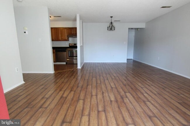 Building Photo - 2315 Aspen Dr