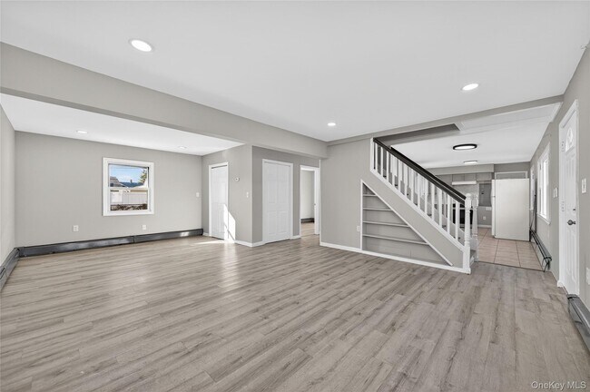 Building Photo - 28 Candle Ln