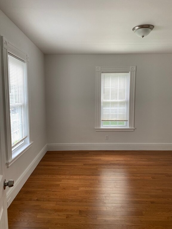 Building Photo - 107 E Squantum St