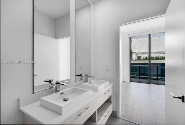 Building Photo - 45 SW 9th St