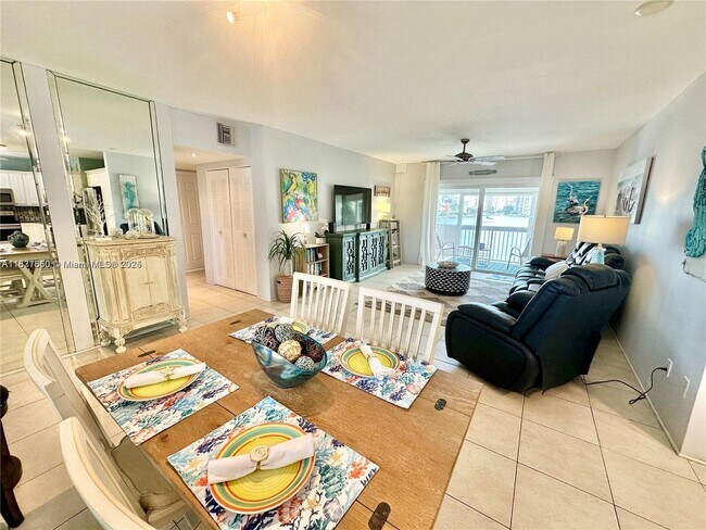 Building Photo - 462 Golden Isles Dr