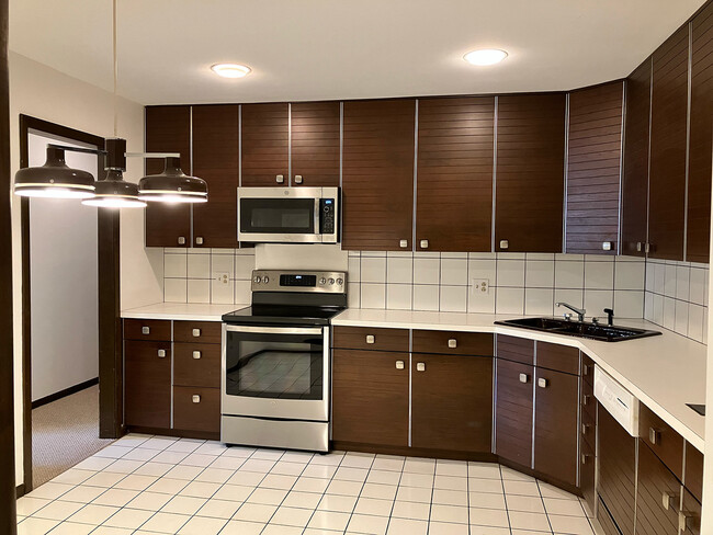 Building Photo - 838 Michigan Ave