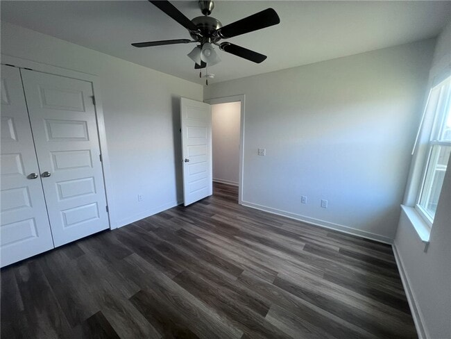 Building Photo - 2802 N Teresa Dr