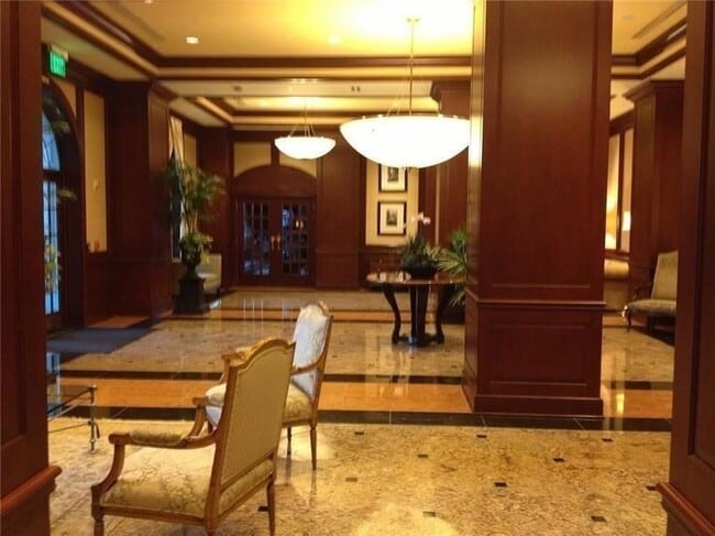 Building Photo - 195 14th St NE