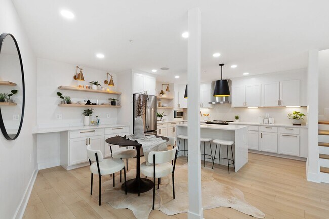 Building Photo - STUNNING 4 Level Fells Point Rowhome! WITH...