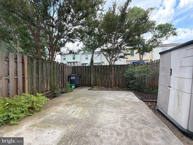 Building Photo - 8854 Cherry Oak Ct