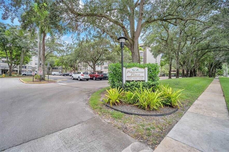 Building Photo - 6500 Cypress Rd