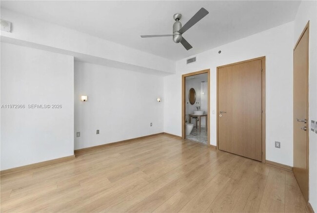 Building Photo - 450 Alton Rd