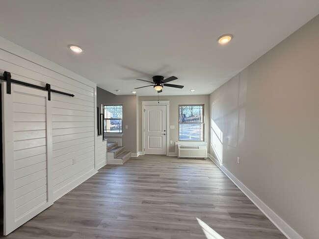 Building Photo - Newly Constructed 2/2 Townhouse in Batesville!