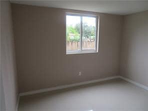 Building Photo - 1944 E Sheridan St