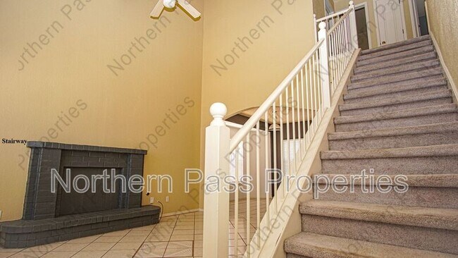 Building Photo - 12107 Valley Quail Dr