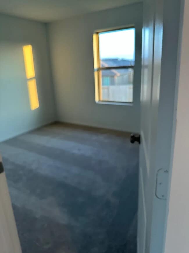 Building Photo - 1530 San Sebastien Dr
