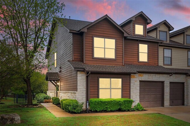 Building Photo - 11237 Lost Maples Trail