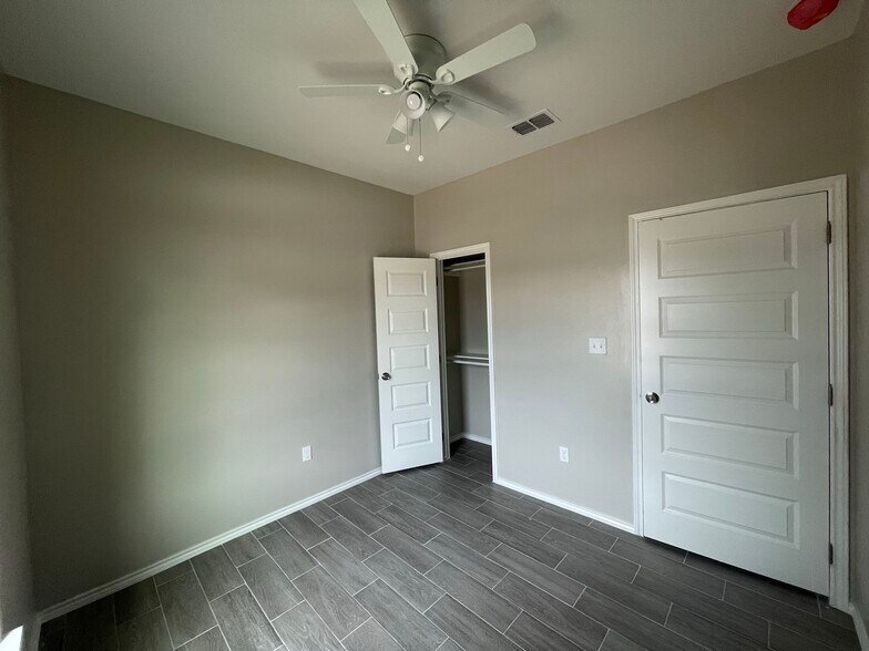 Building Photo - 6886 Los Arboles
